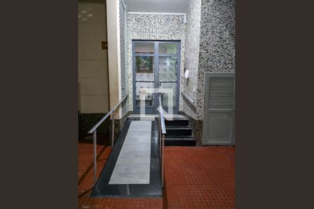 Apartamento para alugar com 70m², 2 quartos e 2 vagas Apartamento para alugar com 70m², 2 quartos e 2 vagasFachada e portaria