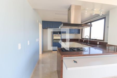 Apartamento à venda com 180m², 3 quartos e 3 vagasCozinha