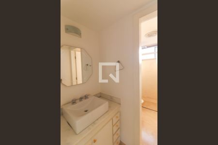 Apartamento à venda com 180m², 3 quartos e 3 vagasBanheiro