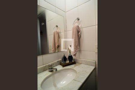 Apartamento à venda com 57m², 3 quartos e 1 vaga Apartamento à venda com 57m², 3 quartos e 1 vagaBanheiro