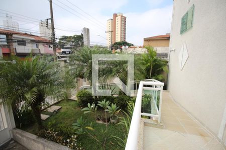 Casa de condomínio à venda com 123m², 3 quartos e 2 vagas Casa de condomínio à venda com 123m², 3 quartos e 2 vagasEntrada