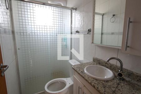 Casa de condomínio à venda com 123m², 3 quartos e 2 vagas Casa de condomínio à venda com 123m², 3 quartos e 2 vagasBanheiro da Suíte