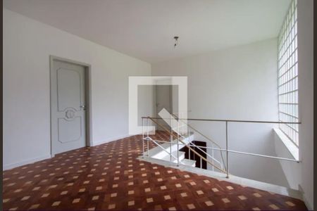 Casa à venda com 3 quartos, 360m² em Granja Julieta, São Paulo