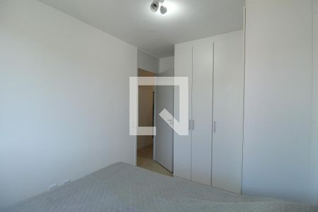 Quarto 1 de apartamento para alugar com 2 quartos, 45m² em Taquara, Rio de Janeiro