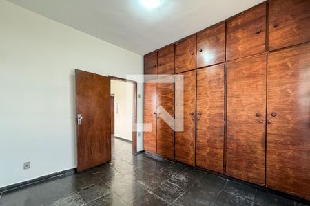 Quarto 1 de casa à venda com 4 quartos, 360m² em Nova Suíça, Belo Horizonte