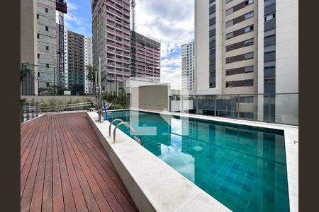 Studio à venda com 24m², 1 quarto e sem vagaPiscina