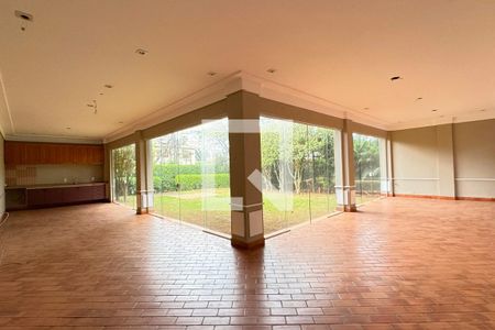 Casa de condomínio para alugar com 1100m², 3 quartos e 8 vagasVaranda gourmet