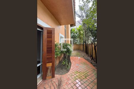 Casa de condomínio para alugar com 1100m², 3 quartos e 8 vagasvaranda da Suíte 1