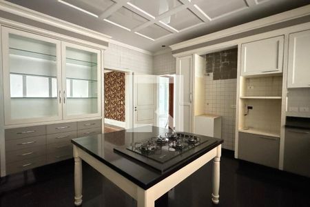 Casa de condomínio para alugar com 1100m², 3 quartos e 8 vagasCozinha