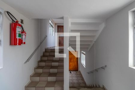 Apartamento para alugar com 60m², 2 quartos e 1 vaga Apartamento para alugar com 60m², 2 quartos e 1 vagaÁrea Comum - Escadas