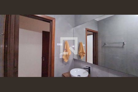 Casa à venda com 250m², 4 quartos e 2 vagasBanheiro da Suíte