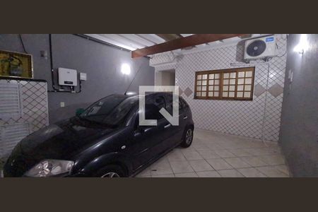 Casa à venda com 250m², 4 quartos e 2 vagasGaragem