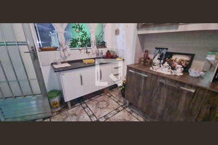 Casa à venda com 250m², 4 quartos e 2 vagasEdícula - Cozinha