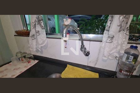 Casa à venda com 250m², 4 quartos e 2 vagasEdícula - Cozinha