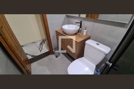 Casa à venda com 250m², 4 quartos e 2 vagasBanheiro Social