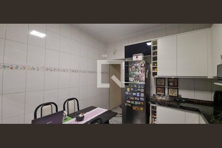 Casa à venda com 250m², 4 quartos e 2 vagasCozinha