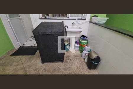 Casa à venda com 250m², 4 quartos e 2 vagasÁrea de Serviço