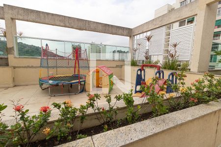 Apartamento à venda com 65m², 2 quartos e 1 vagaÁrea comum - Playground