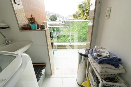 Apartamento à venda com 65m², 2 quartos e 1 vagaÁrea de Serviço