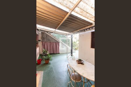 Casa à venda com 264m², 3 quartos e 3 vagasQuintal