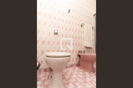 Casa à venda com 264m², 3 quartos e 3 vagasBanheiro