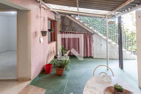 Casa à venda com 264m², 3 quartos e 3 vagasQuintal