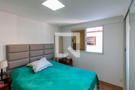 Quarto de apartamento à venda com 3 quartos, 90m² em Cidade Jardim, Belo Horizonte