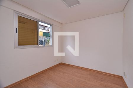 Quarto 1 de apartamento à venda com 3 quartos, 90m² em Cidade Jardim, Belo Horizonte