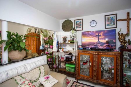 Sala de TV Casa 1 de casa à venda com 2 quartos, 206m² em Vila Conceicao, Diadema