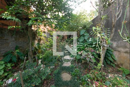 Casa à venda com 267m², 3 quartos e 1 vaga Casa à venda com 267m², 3 quartos e 1 vagaJardim - Quintal