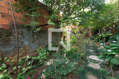 Casa à venda com 267m², 3 quartos e 1 vaga Casa à venda com 267m², 3 quartos e 1 vagaJardim - Quintal