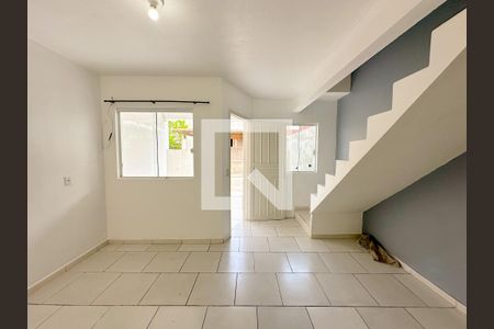 Sala de casa para alugar com 2 quartos, 90m² em Ingleses do Rio Vermelho, Florianópolis