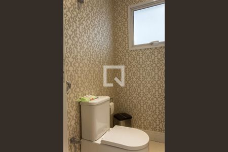 Casa de condomínio à venda com 580m², 4 quartos e 8 vagas Casa de condomínio à venda com 580m², 4 quartos e 8 vagasLavabo