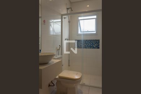 Casa de condomínio à venda com 580m², 4 quartos e 8 vagas Casa de condomínio à venda com 580m², 4 quartos e 8 vagasBanheiro