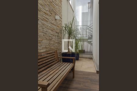 Casa de condomínio à venda com 580m², 4 quartos e 8 vagas Casa de condomínio à venda com 580m², 4 quartos e 8 vagasJardim de inverno