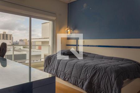 Casa de condomínio à venda com 580m², 4 quartos e 8 vagas Casa de condomínio à venda com 580m², 4 quartos e 8 vagasSuíte 2