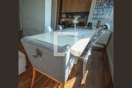 Apartamento à venda com 75m², 2 quartos e 2 vagas Apartamento à venda com 75m², 2 quartos e 2 vagasSala