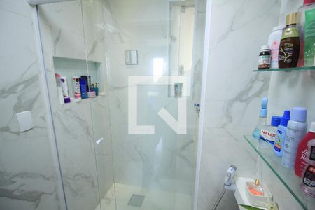 Apartamento à venda com 75m², 2 quartos e 2 vagas Apartamento à venda com 75m², 2 quartos e 2 vagasBanheiro