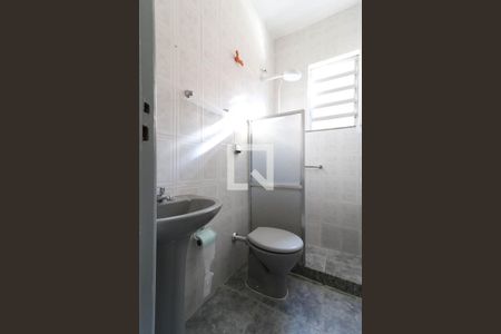Banheiro de casa de condomínio para alugar com 1 quarto, 26m² em Engenho de Dentro, Rio de Janeiro