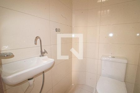 Casa à venda com 60m², 2 quartos e sem vagaLavabo