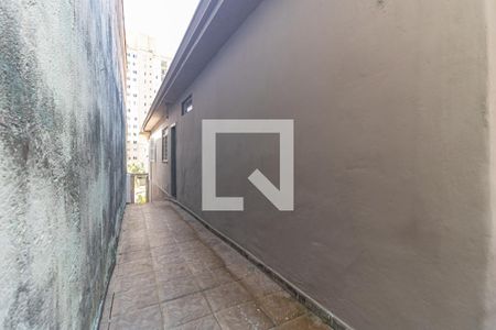 Casa à venda com 125m², 2 quartos e 1 vagaCorredor Lateral