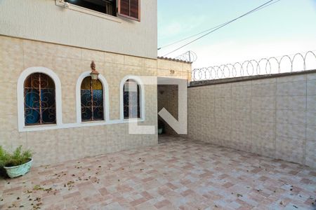 Casa à venda com 206m², 5 quartos e 2 vagasÁrea externa