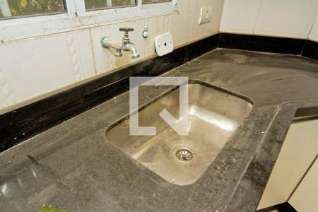 Casa à venda com 206m², 5 quartos e 2 vagasCasa 2 - Cozinha