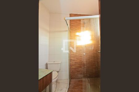 Casa à venda com 206m², 5 quartos e 2 vagasCasa 2 - Banheiro da Suíte