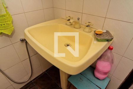 Casa à venda com 206m², 5 quartos e 2 vagasBanheiro