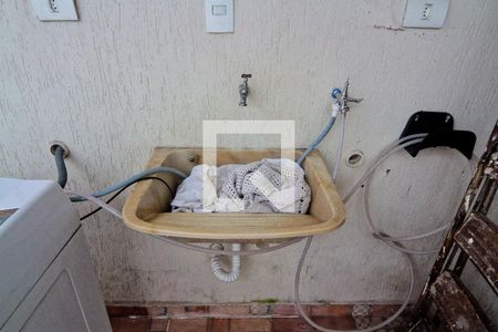 Casa à venda com 206m², 5 quartos e 2 vagasCasa 2 - Área de serviço