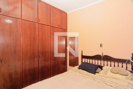 Casa à venda com 206m², 5 quartos e 2 vagasSuíte