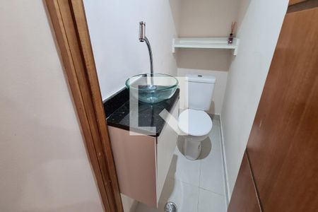 Casa à venda com 100m², 2 quartos e 2 vagas Casa à venda com 100m², 2 quartos e 2 vagasLavabo