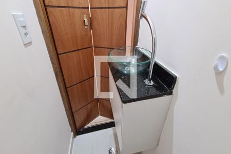 Casa à venda com 100m², 2 quartos e 2 vagas Casa à venda com 100m², 2 quartos e 2 vagasLavabo