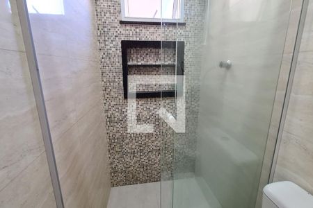 Casa à venda com 100m², 2 quartos e 2 vagas Casa à venda com 100m², 2 quartos e 2 vagasBanheiro da Suíte 2